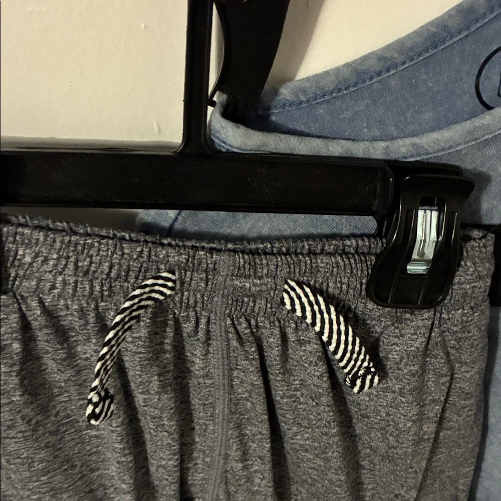 Volcom 2T set - Picture 8 of 8